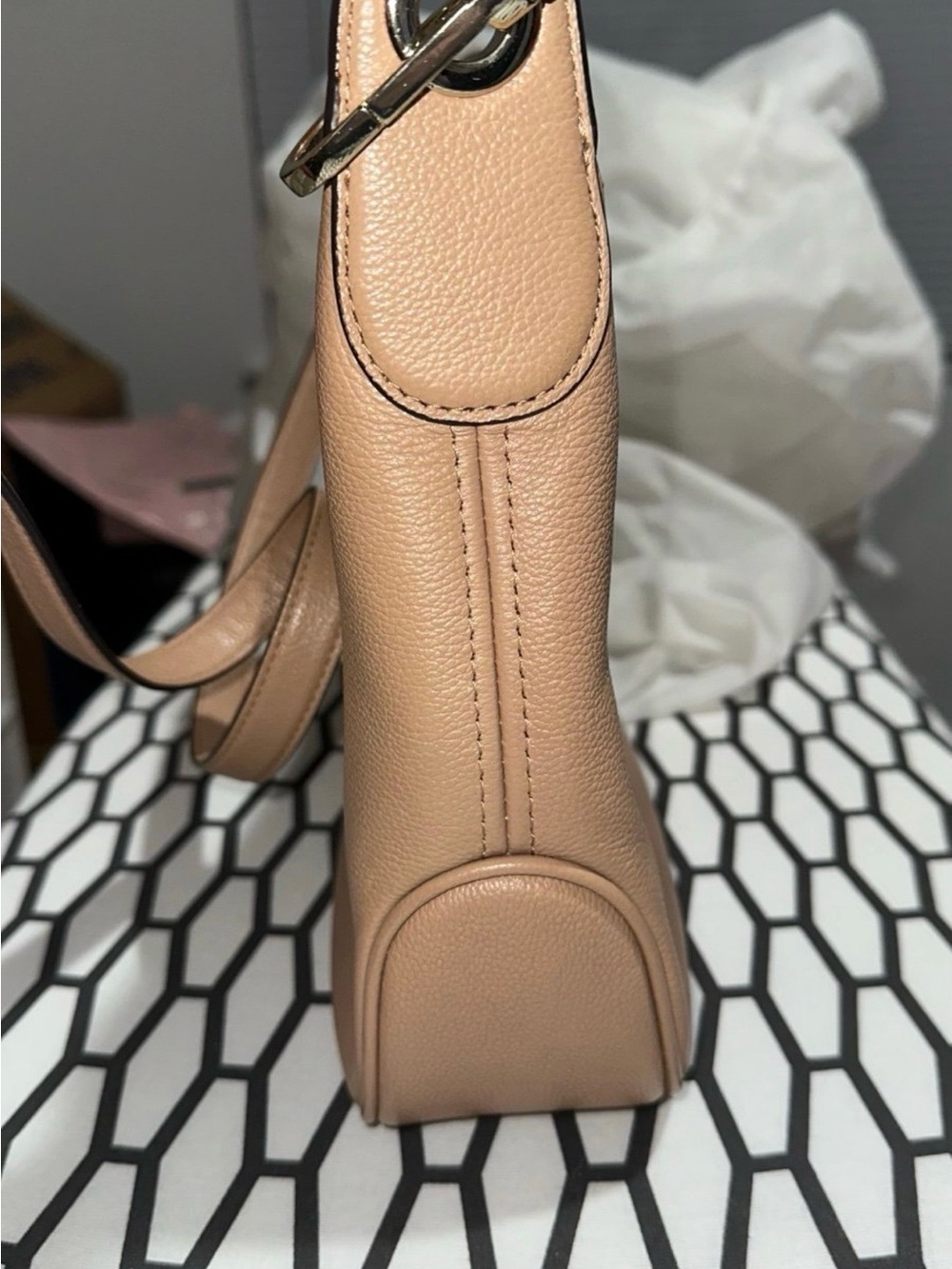 Kate Spade Leather Crossbody Bag with Coin
Pouch and 2 Straps - Picture 5 of 9